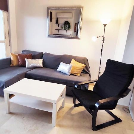 2Bdr Sunny Apartment With Pool And Private Parking In بينالماذينا المظهر الخارجي الصورة