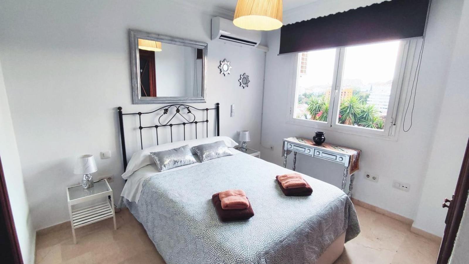 2Bdr Sunny Apartment With Pool And Private Parking In بينالماذينا المظهر الخارجي الصورة